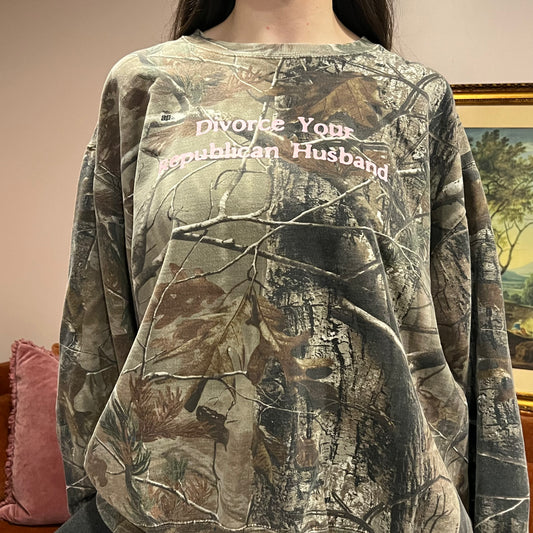 DIVORCE YOUR REPUBLICAN HUSBAND camo crewneck with pink text (3XL)
