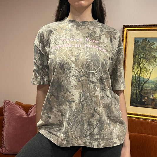 DIVORCE YOUR REPUBLICAN HUSBAND camo t-shirt with pink text (L)