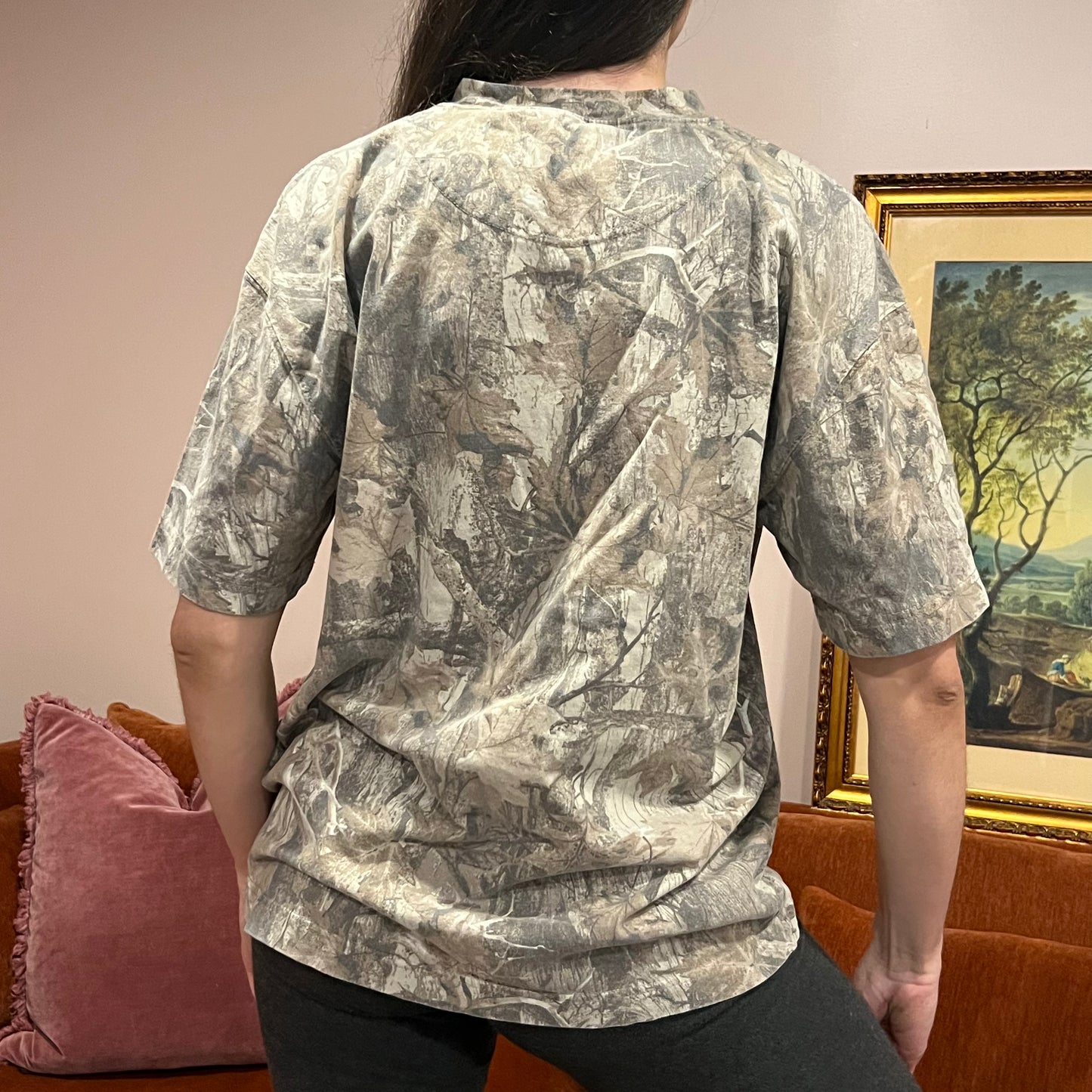 DIVORCE YOUR REPUBLICAN HUSBAND camo t-shirt with pink text (L)