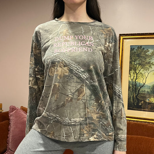 DUMP YOUR REPUBLICAN BOYFRIEND camo long sleeve t-shirt with pink text (L)