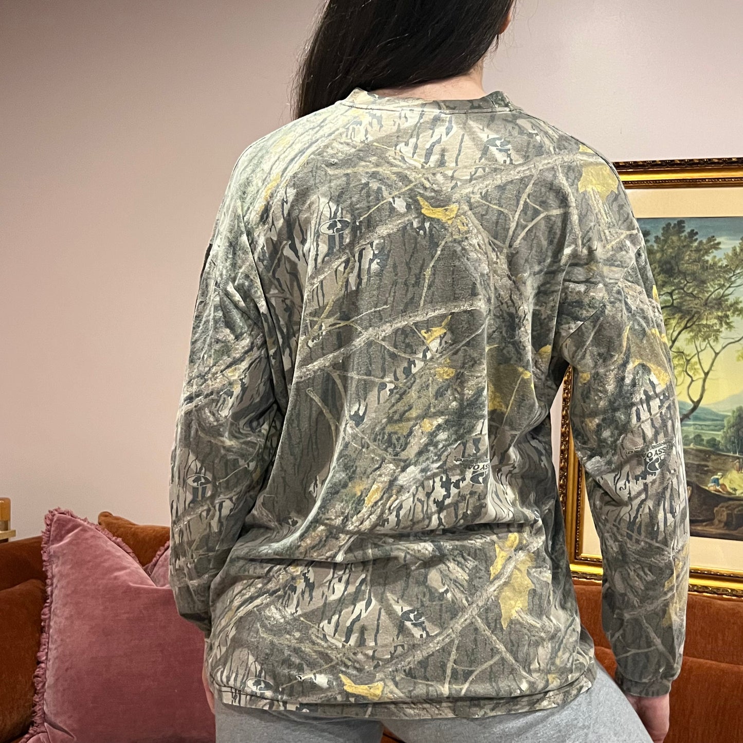 DUMP YOUR REPUBLICAN BOYFRIEND camo long sleeve t-shirt with pink text (M/L)