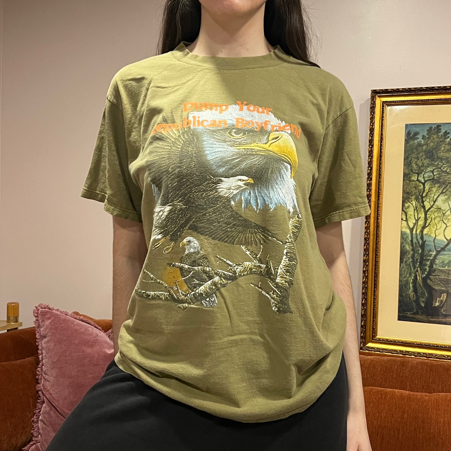 DUMP YOUR REPUBLICAN BOYFRIEND animal t-shirt with orange text (L)