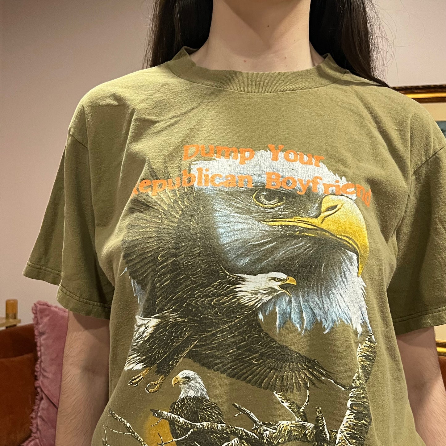 DUMP YOUR REPUBLICAN BOYFRIEND animal t-shirt with orange text (L)