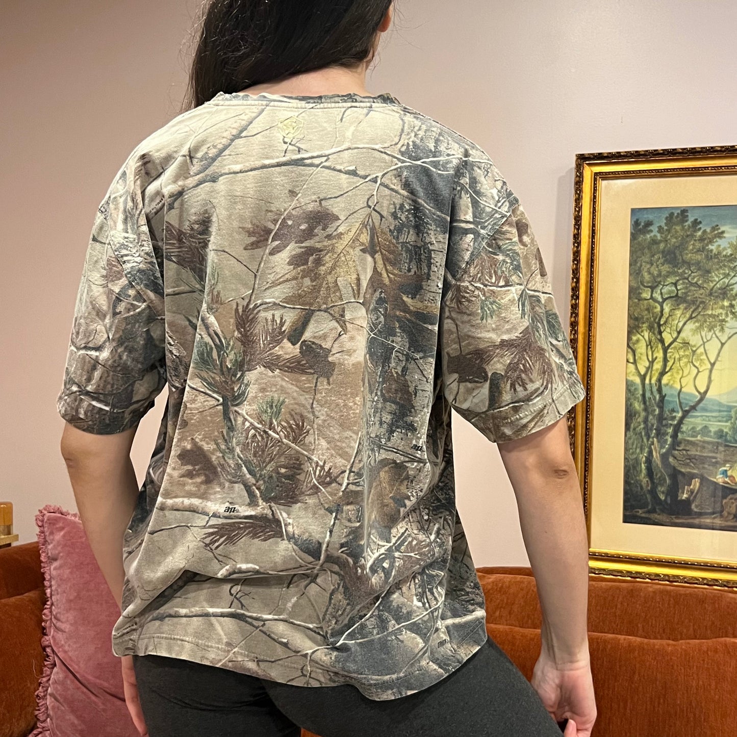 DIVORCE YOUR REPUBLICAN HUSBAND camo t-shirt with pink text (L)