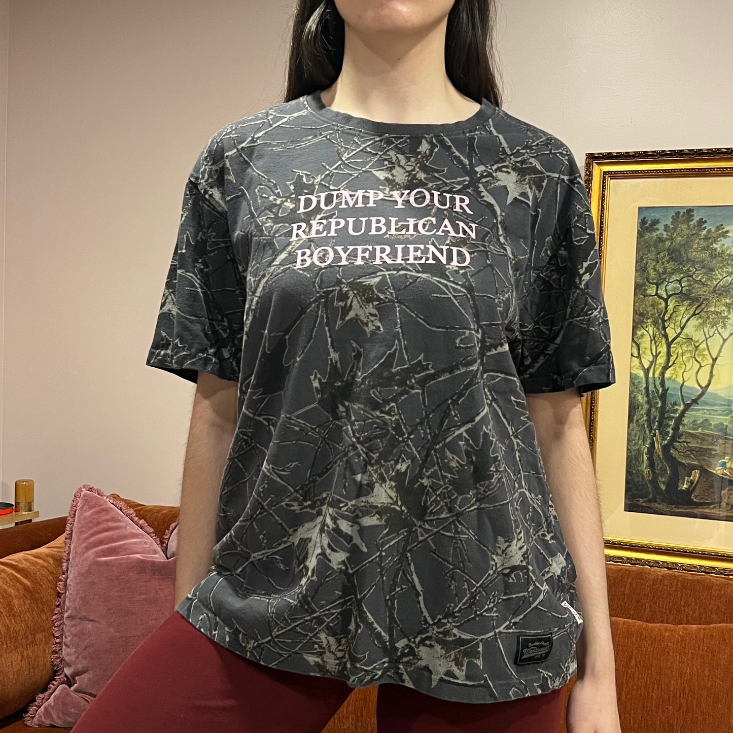 DUMP YOUR REPUBLICAN BOYFRIEND camo t-shirt with pink text (L)