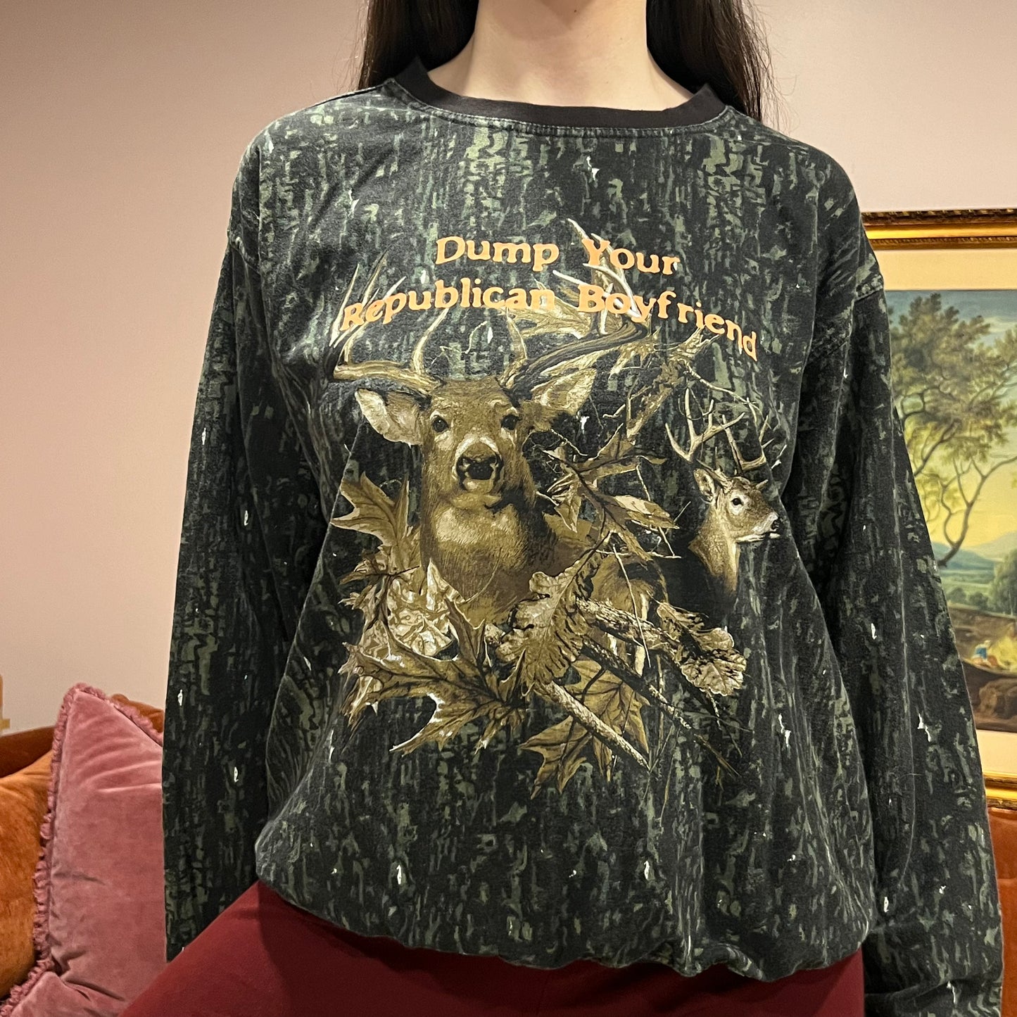 DUMP YOUR REPUBLICAN BOYFRIEND animal crewneck with orange text (L)