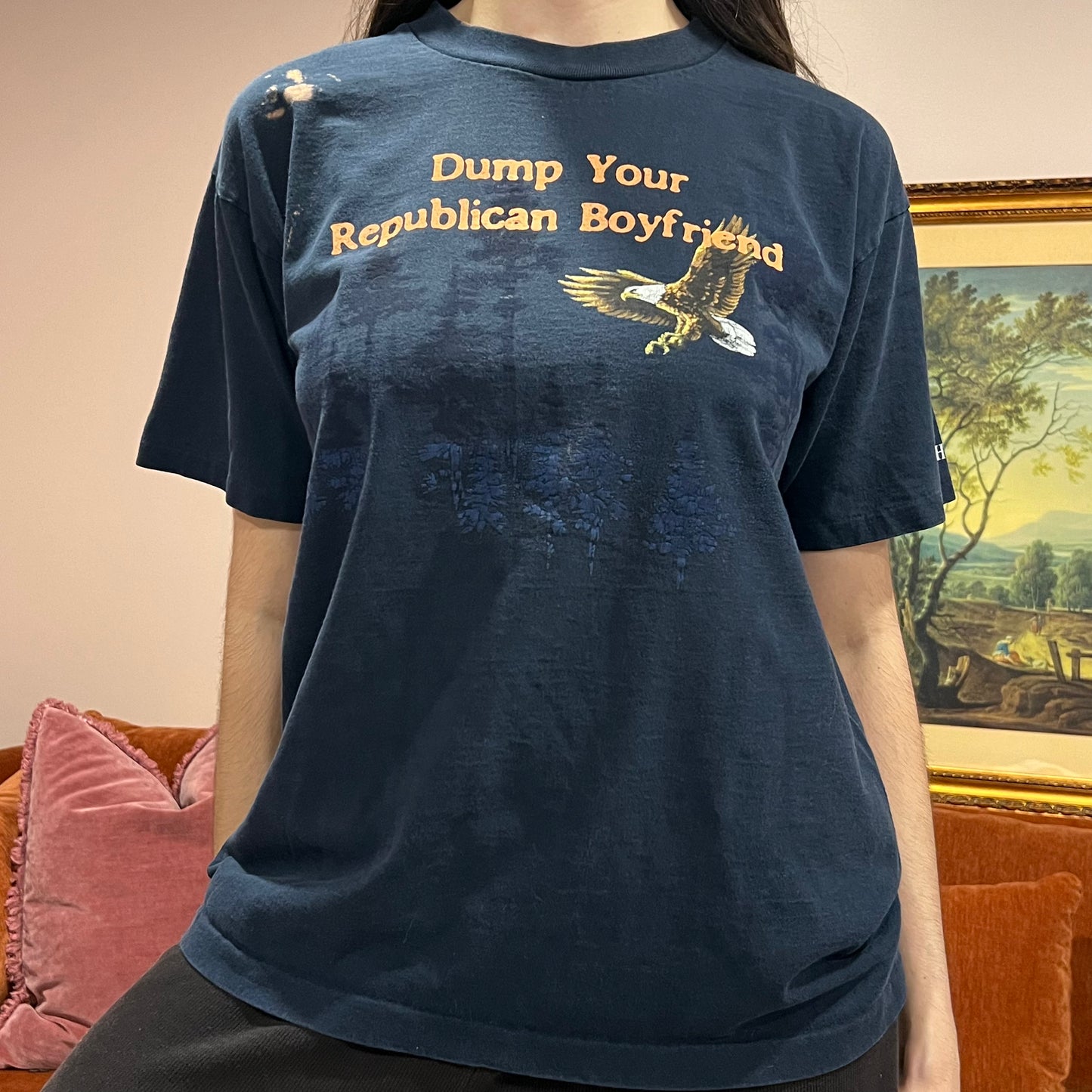 DUMP YOUR REPUBLICAN BOYFRIEND animal t-shirt with orange text (L)